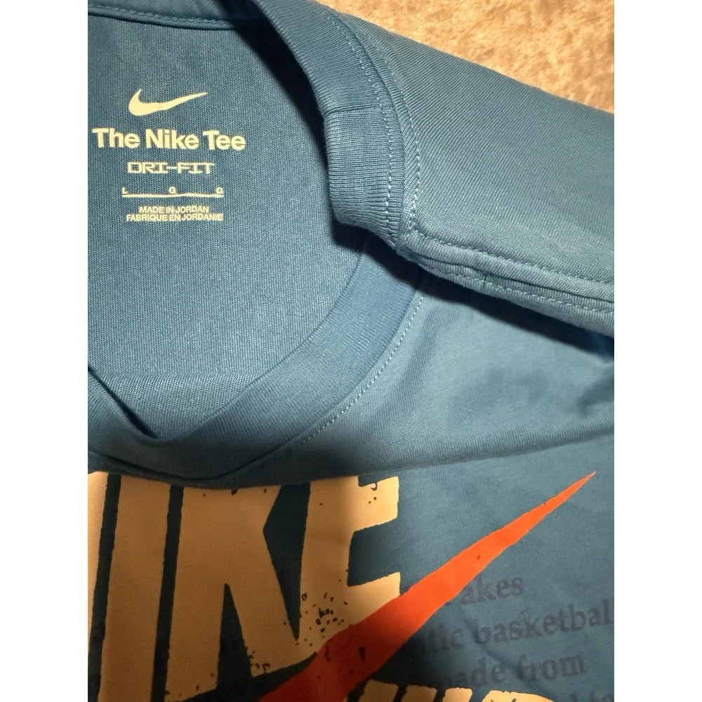 Nike T-Shirt Mens L Blue Dri-Fit Basketball Graphic Swoosh Tee